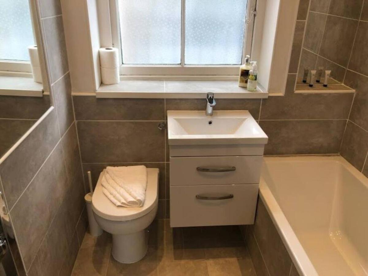 Beautiful Scandi-Inspired One Bed In Stockbridge Edimburgo Exterior foto